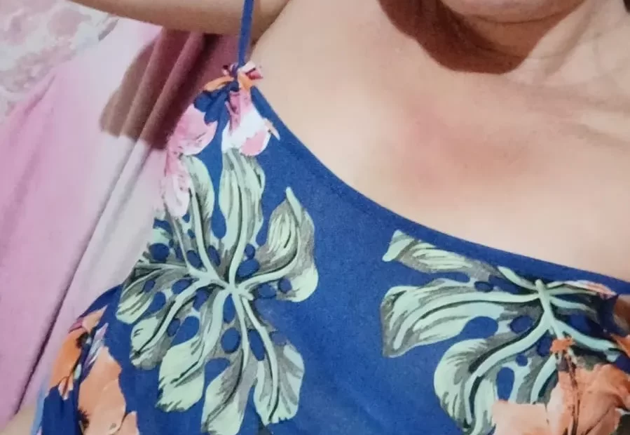 coroa casada, madura safada, chifrar corno, dar o cu, gozada dentro, vestido levantado, peitos fartos, buceta peludinha, coroa nua, casada exibida, foto caseira, madura provocante, chifre permitido, brasileira madura, nudes coroa